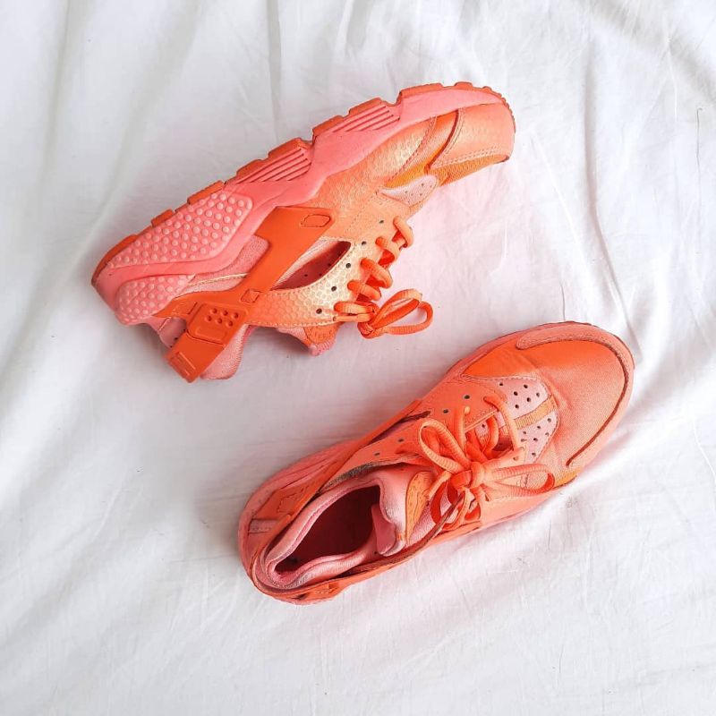 Nike Women Huarache second