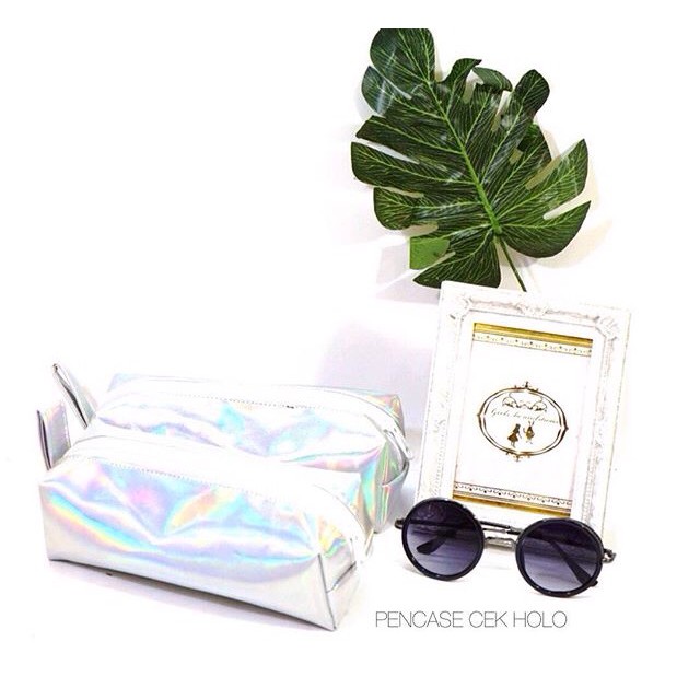 

holo hologram import tumblr hipster kotak tempat pensil pencil case ra