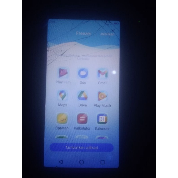 evercoss M53: mesin normal sprti di gmbar, lcd bagus,tc retak tapi msih bisa di sentuh,tapi batre sa