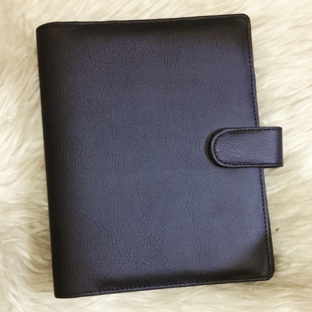 

BINDER KULIT POLOS HITAM A5 B5