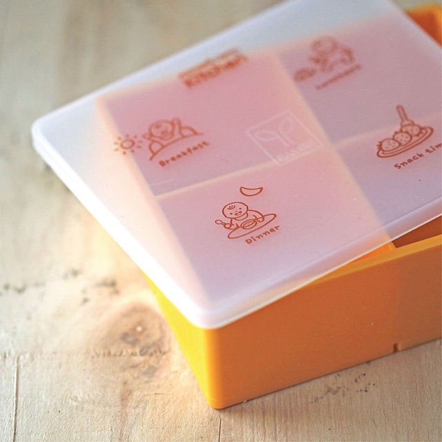 MOTHER’S CORN / Mothers Corn / Motherscorn Silicone Freezer Cube (Kontainer Makanan Anak Bayi)