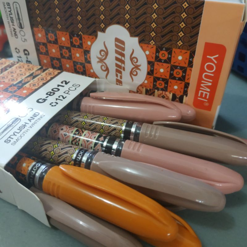 

12pcs Pulpen Gel Pen gel corak batik tinta hitam