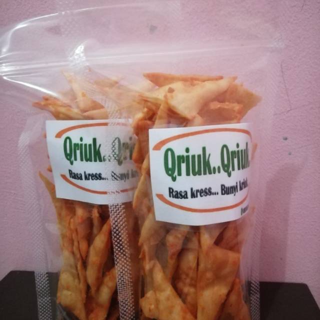 

Snack Qriuk Qriuk / Snack Enak / Snack Gurih / Makanan Ringan / Cemilan