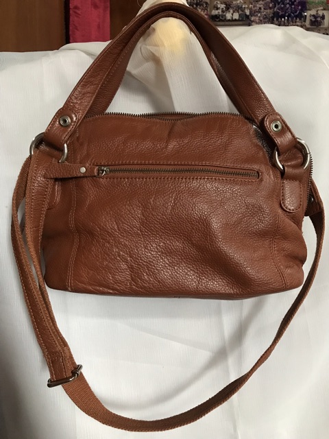 jon louis sling bag