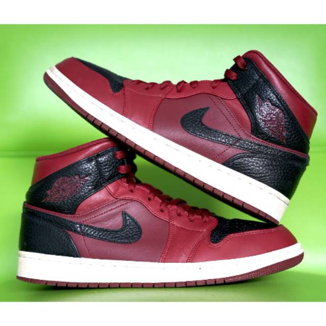 NIKE AIR JORDAN 1 TEAM RED (ORIGINAL NOT KW/PK)