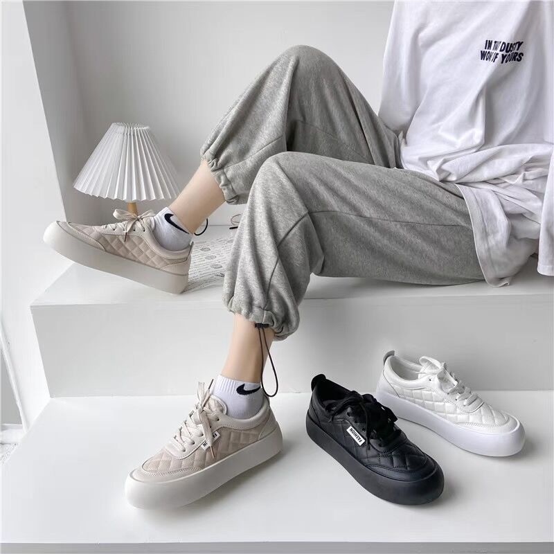FREE KOTAK Sepatu Sekolah Wanita Full Hitam Polos Keren Best Seller Modis Sneakers Cewek Shoes Trend Kekinian Korean Look 055