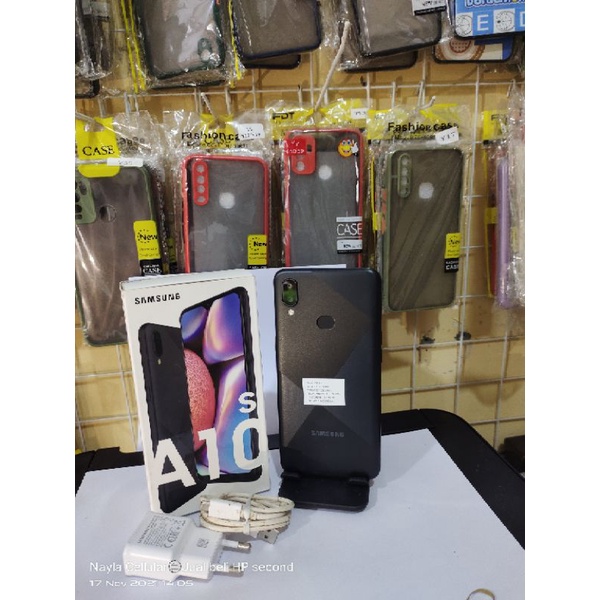 SAMSUNG A10S 2/32GB fullset original(second)like new