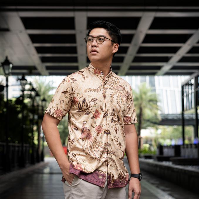 Kemeja Batik Lengan Pendek - Magani Nosweat - Golden Peacock