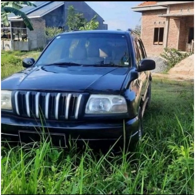 Grill Escudo 1.6 2.0 xl7