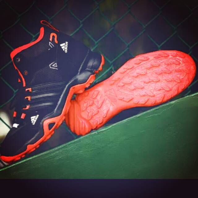 Adidas ax2