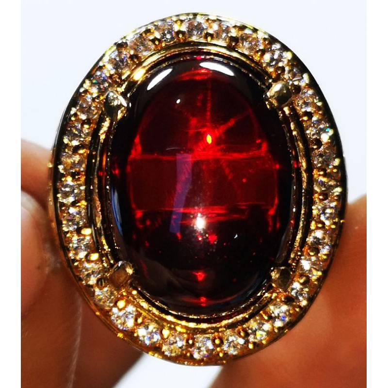 BATU PERMATA MERAH SIEM STAR BANGKOK BIG SIZE CAKEP DAN ELEGANT