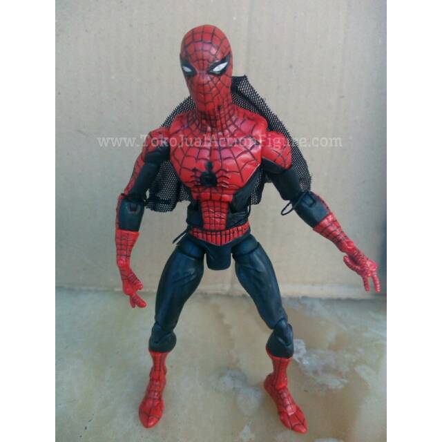 marvel legends spiderman toy