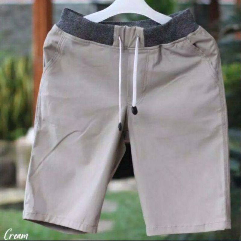 CELANA CHINOS PENDEK KUALITAS DISTRO