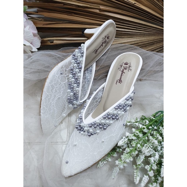 sepatu kathy putih tinggi 5cm lancip