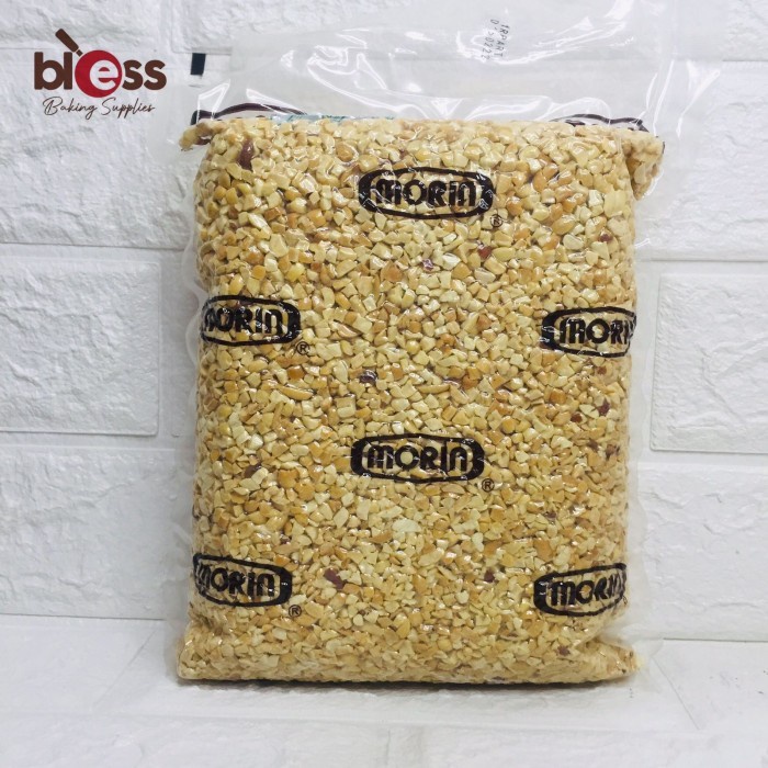 

KACANG SANGRAI MORIN 1 KG / TOPPING DICED PEANUT KACANG TANAH CINCANG / CTN ( 5 PCS)