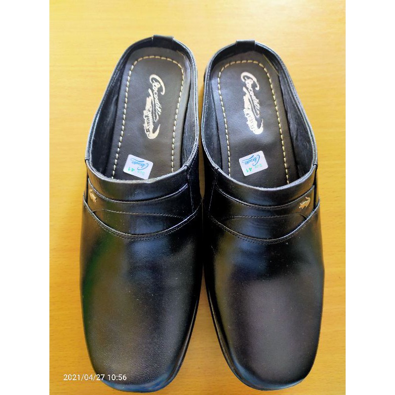 Sepatu Slop Kulit Pria