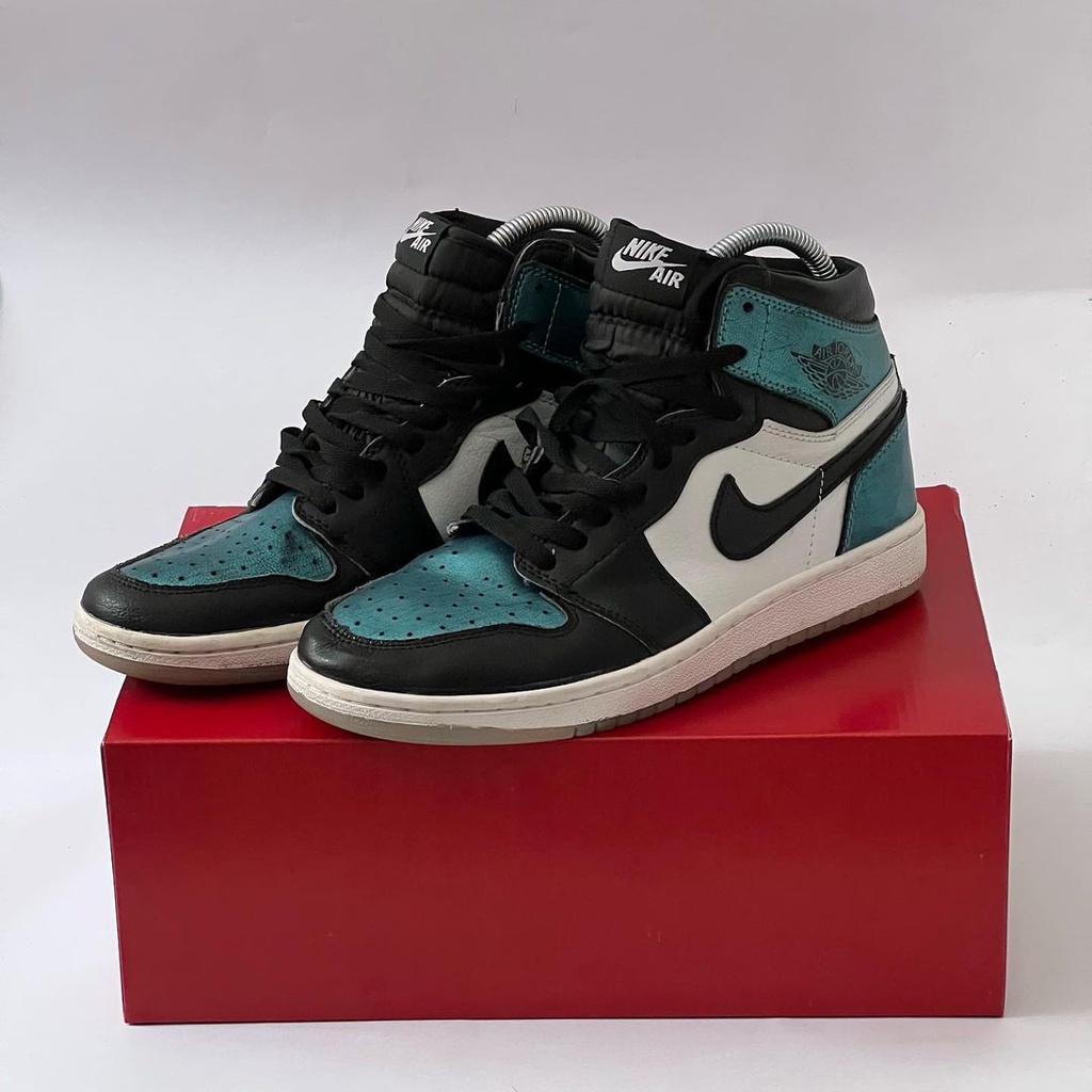Nike Air Jordan 1 Retro OG