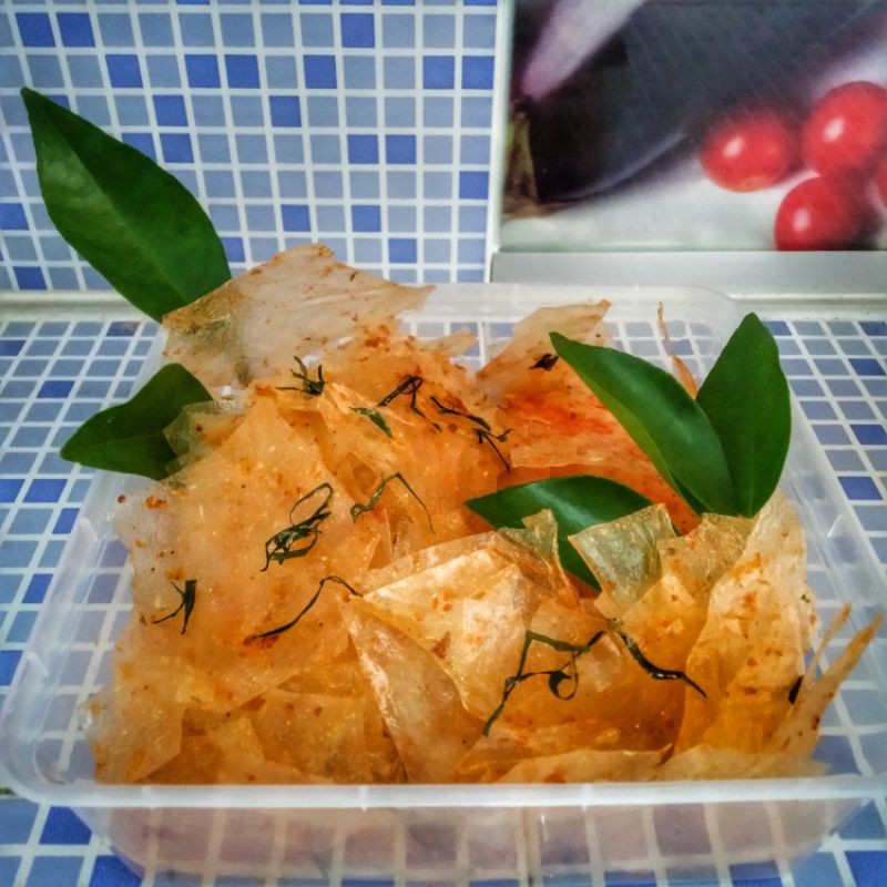 

Keripik Kaca kemasan Box full daun jeruk-BELEDAG TIGA PUTRA.