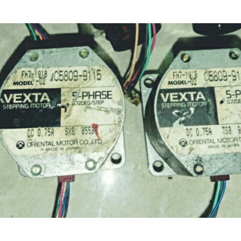 STEPPER  VEXTA 5WIRE KABEL