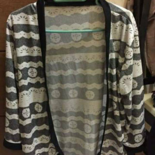 Preloved 'Outer this is april'