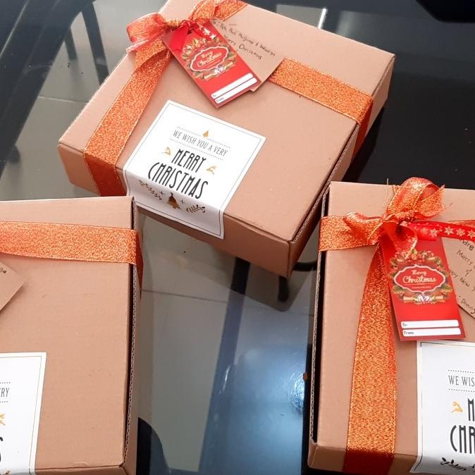 

BISA BAYAR DITEMPAT Hampers crispy porkbelly untuk imlek OBRAL Kode 386