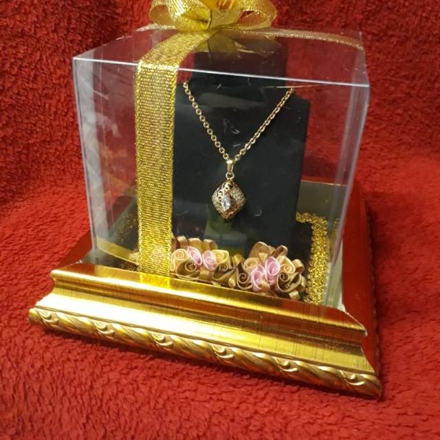 Tempat kalung untuk mas kawin mahar Shopee Indonesia Tempat kalung untuk mas kawin mahar Shopee Indonesia