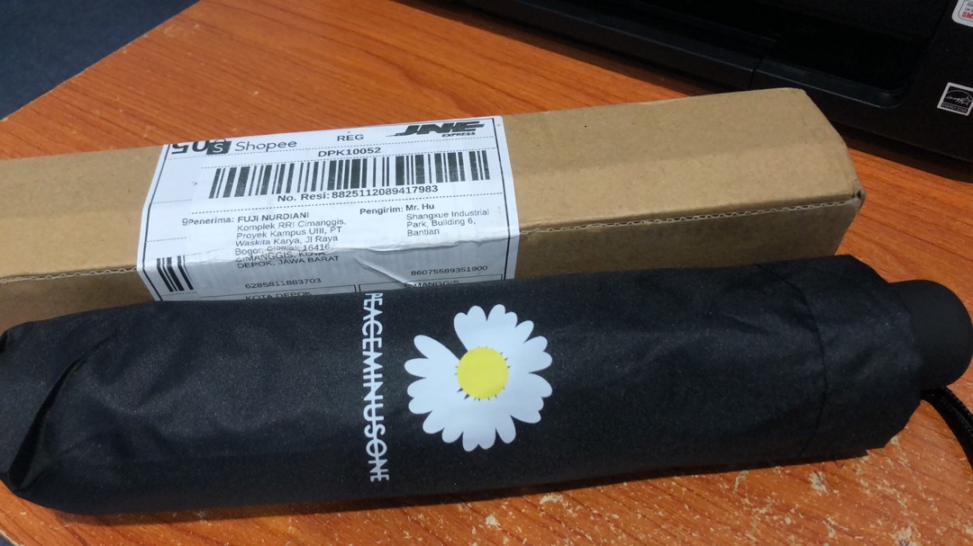 Payung Lipat Otomatis Motif Bunga Daisy Untuk Pria Dan Wanita