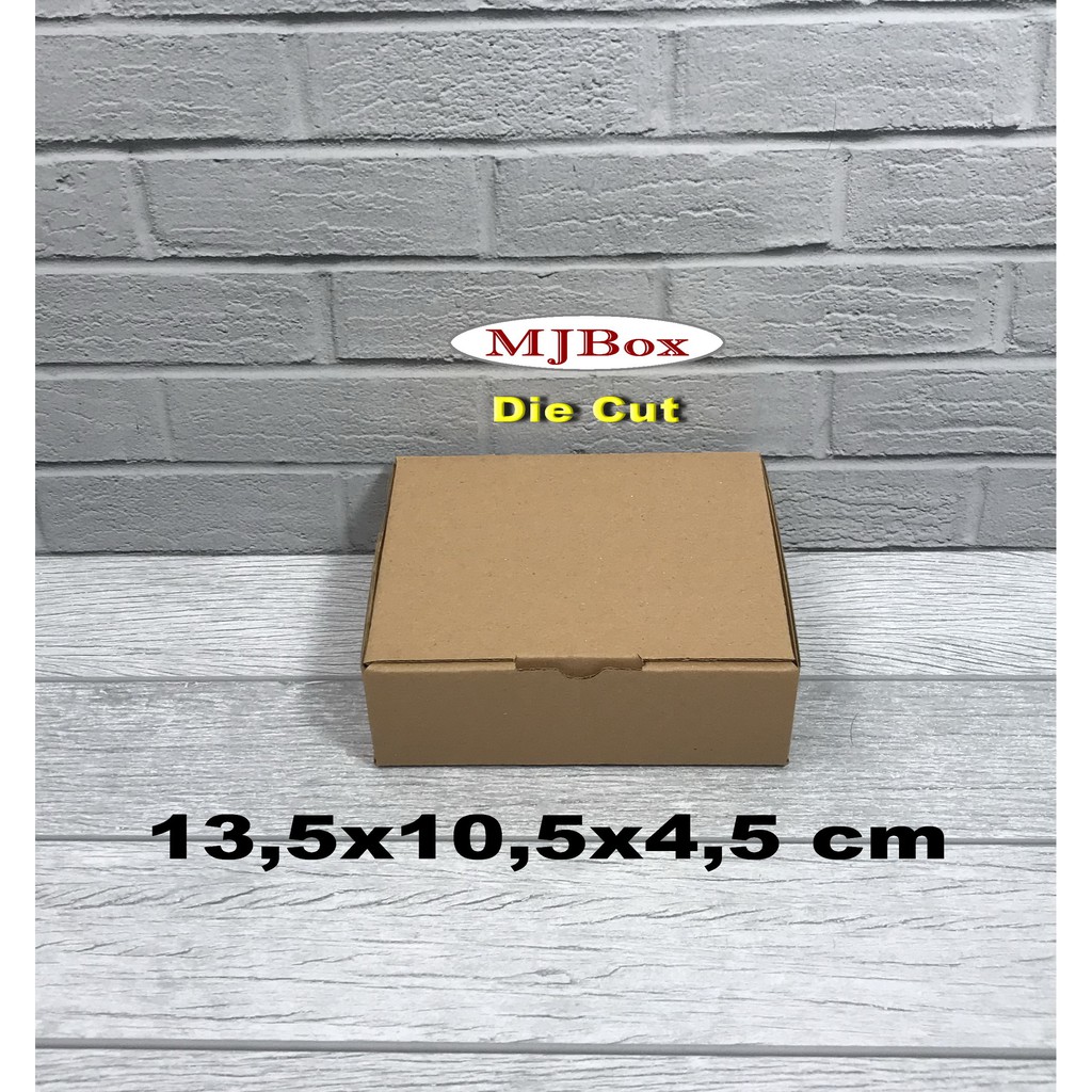 Kardus Uk. 13.5x10.5x4.5 cm...Die Cut-1