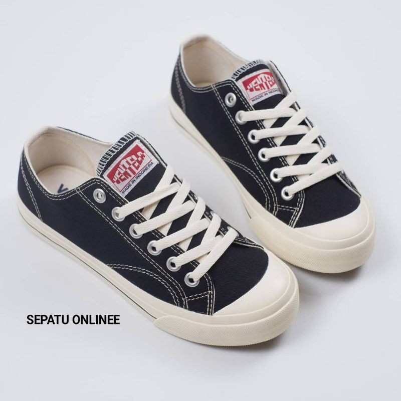 Sepatu Ventela Public Low Black Natural-4