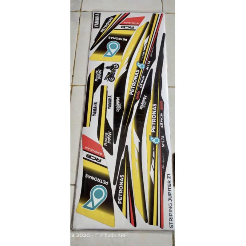 Striping sticker variasi Yamaha Jupiter Z1 petronas