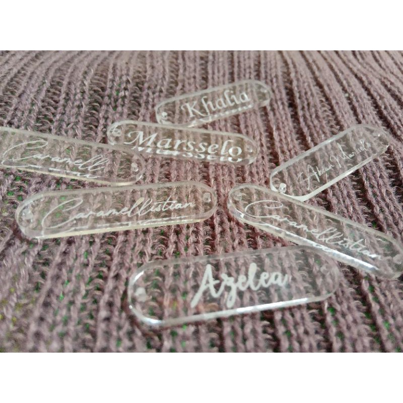 LABEL HIJAB/MASKER/TAS/BAJU DARI AKRILIK WARNA CLEAR