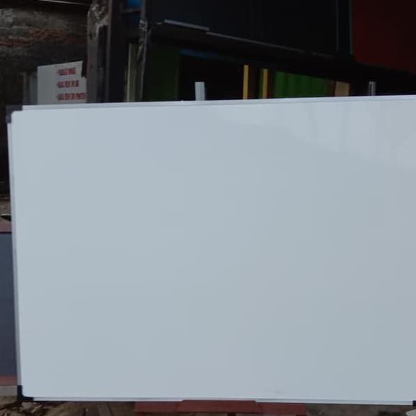 

whiteboard gantung 120 x 90 cm