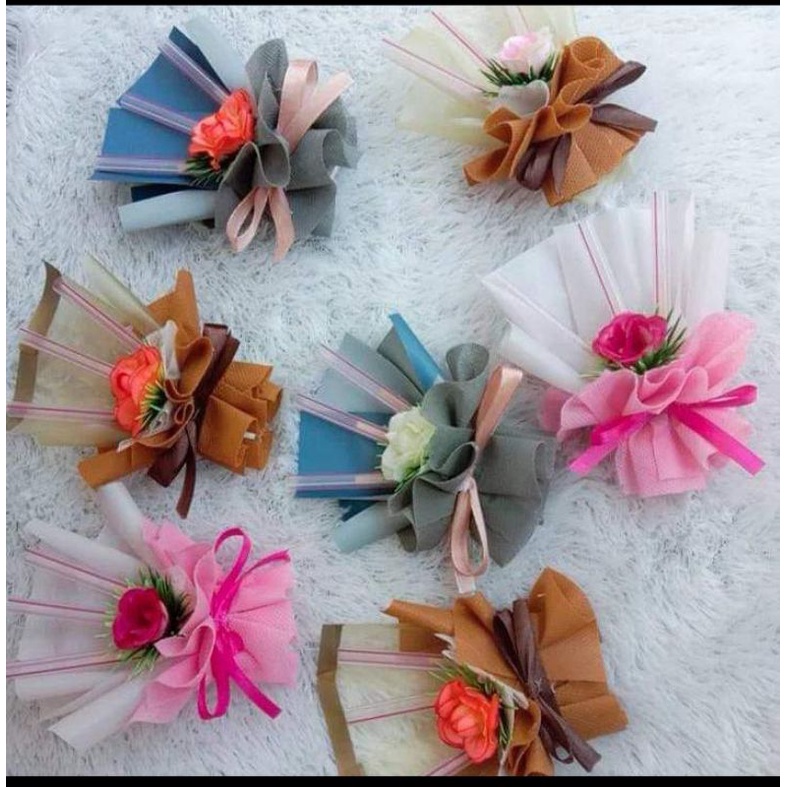

Buket mini angpao lebaran