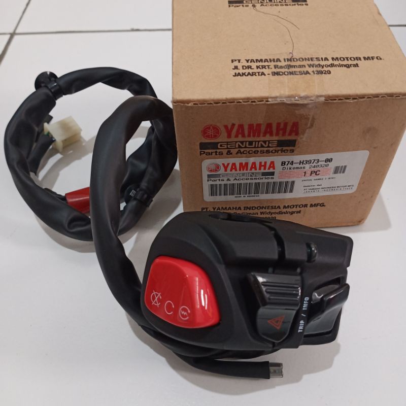 switch handle 3 holder saklar kanan Xmax X max 250 B74-H3973-00 asli original Yamaha