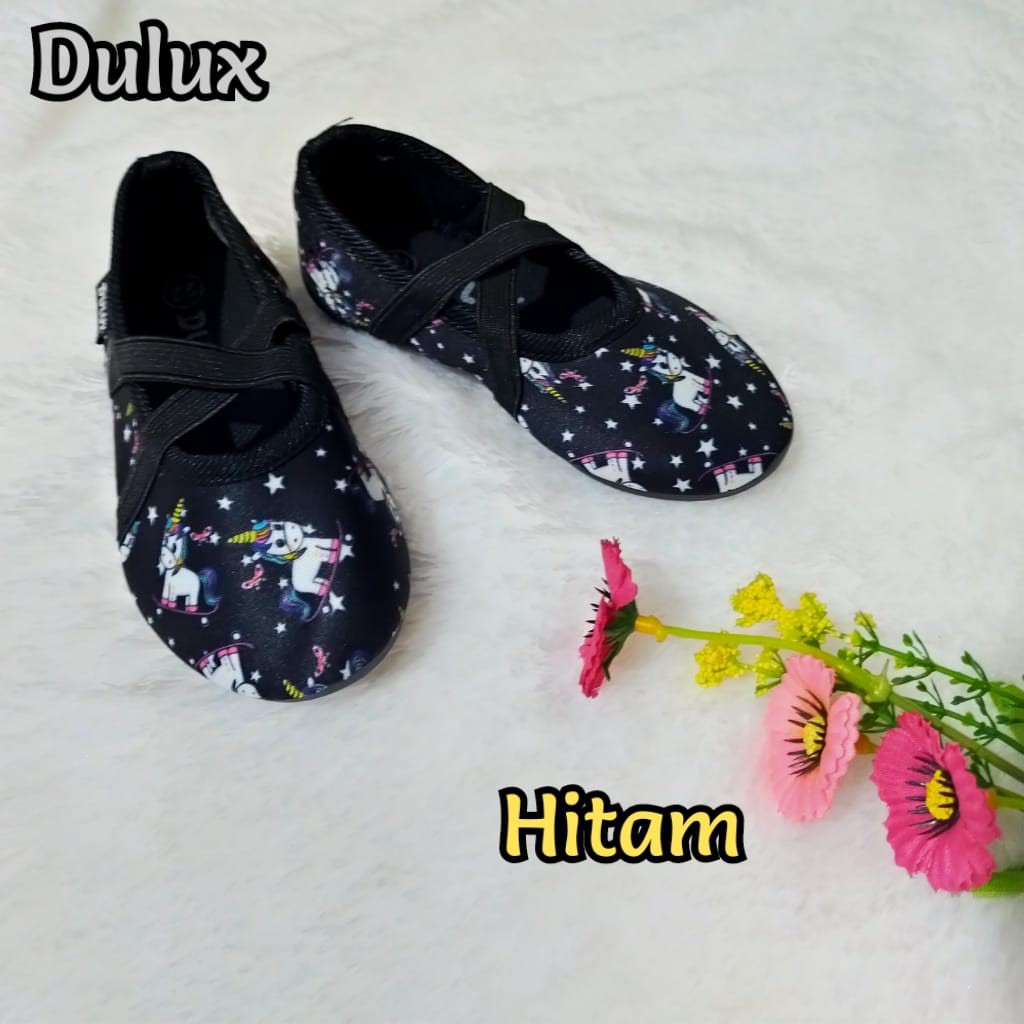 DULUX 1038/ SEPATU ANAK LUCU YUNIKON