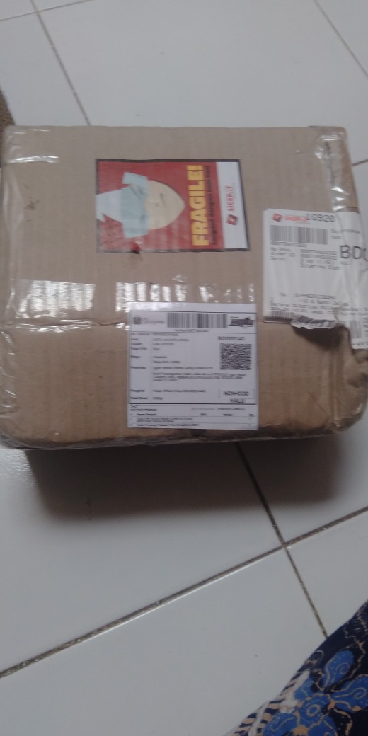 Molto Pewangi Pakaian Pink Elegant Pure 12 Sachet X 20ml