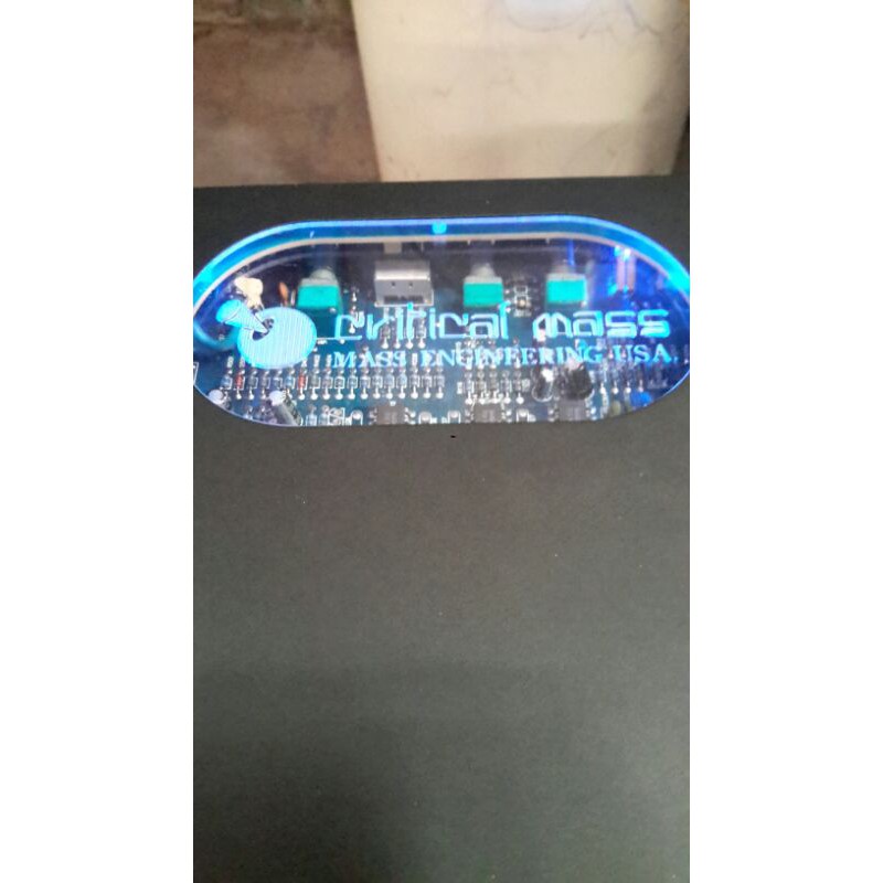 Power Audio Mobil 2 channel merk Critical Mass