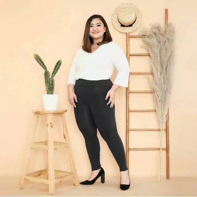 𝔂𝓾𝓶𝓪 Celana Shot/Legging Hitam JUMBO_Spandex_