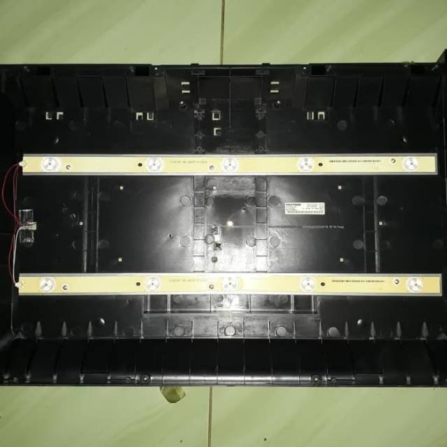 Backlight BL Lampu Original Polytron PLD 28T655