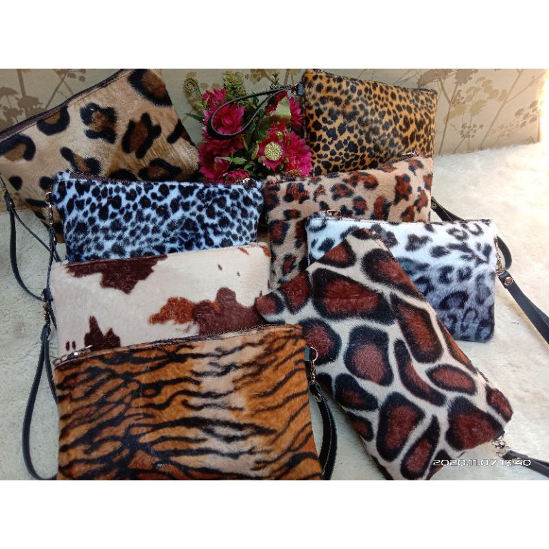 Grosir Clutch leopard bulu 21x13cm/ Clutch macan bludru/clutch bulu/Dompet bulu macan/dompet macan/clutch macan/Dompet wanita