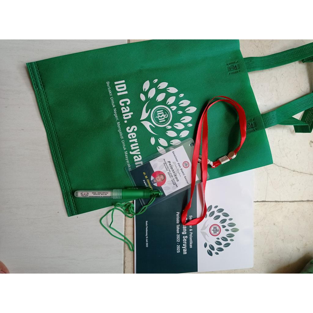 

SEMINARKIT (TAS,NOTE,PEN,NAMETAG)1