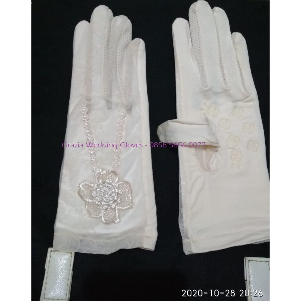 SR93 Beige Sarung tangan Pengantin Wanita Cream Touch Screen