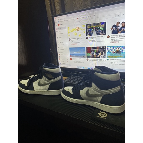 Air jordan 1 High navy blue