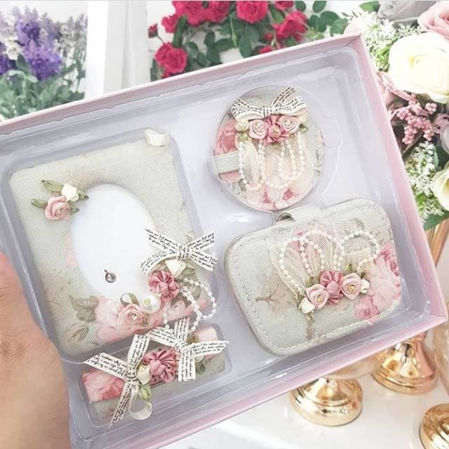 

Sweet box warna mint