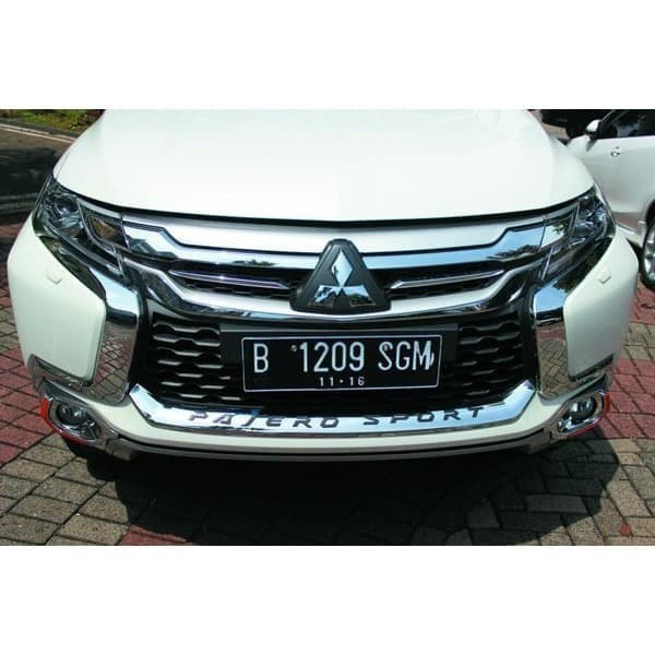 List grill pajero sport bawah 2016 tersedia untuk warna hitam merah chrome