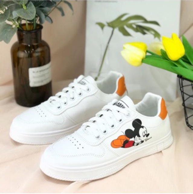 Sneakers wanita m208 import realpict