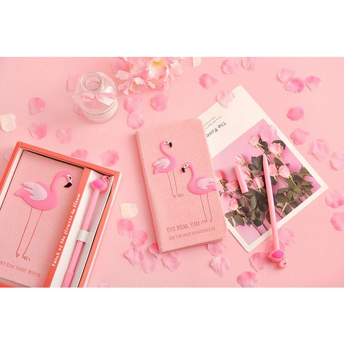 

BUKU MEMO, BUKU MEMO MOTIF FLAMINGGO, BUKU AGENDA SET UNTUK KADO