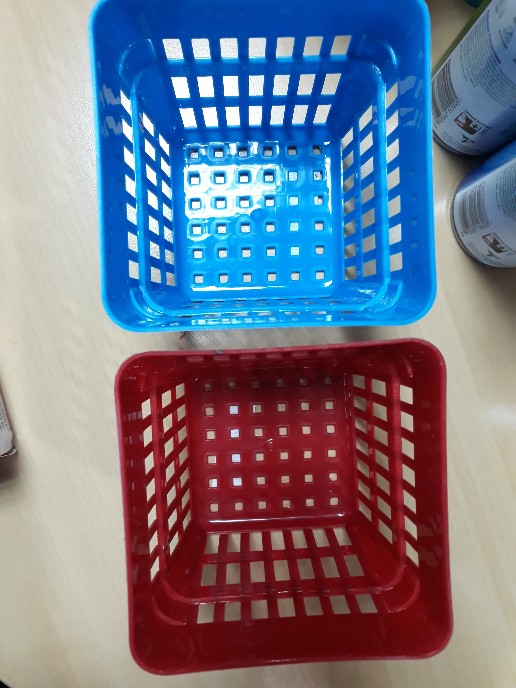 Tempat Wadah Keranjang Pulpen Pensil Desk Holder