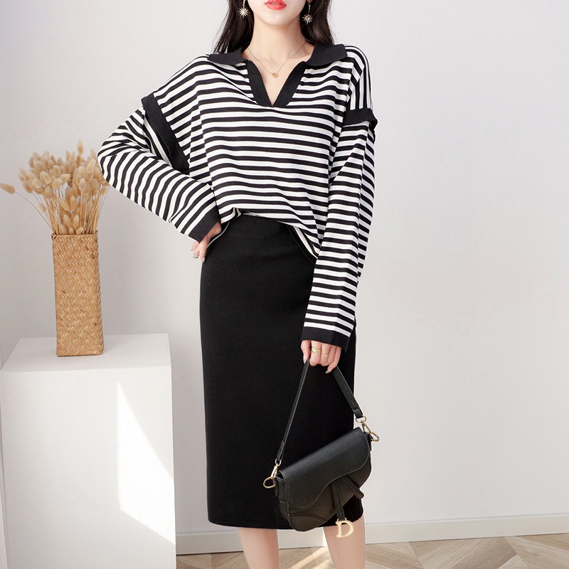 【Elegant】Korean Long Sleeve Turn Down Neck Striped Oversize One Set Sweater &amp; Plain Skirts 7380