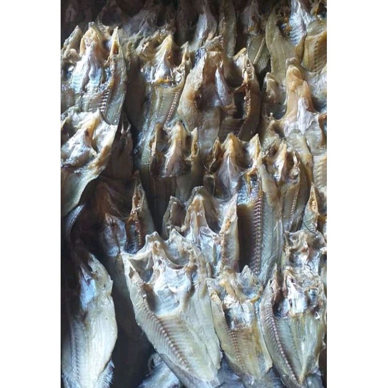 

Ikan asin lais kalimantan tengah berat 500 gram